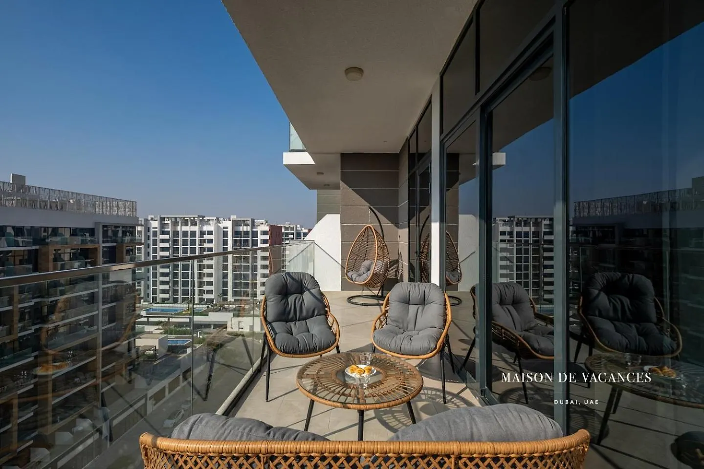 Spacious Corner 1 Bedroom 10Mins From Dubai Mall Apartmán
