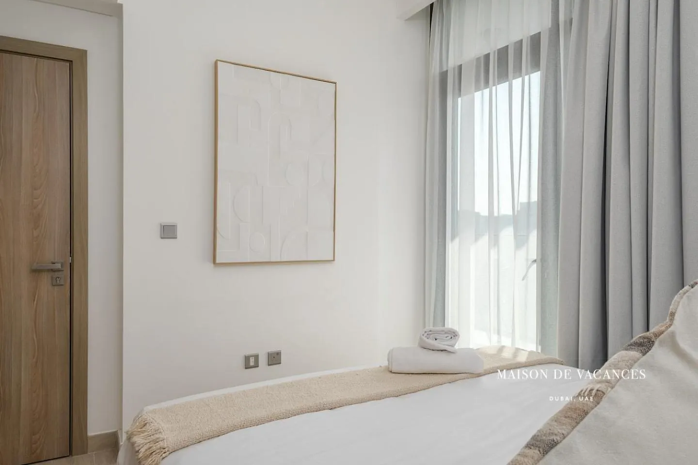 Spacious Corner 1 Bedroom 10Mins From Dubai Mall Apartmán